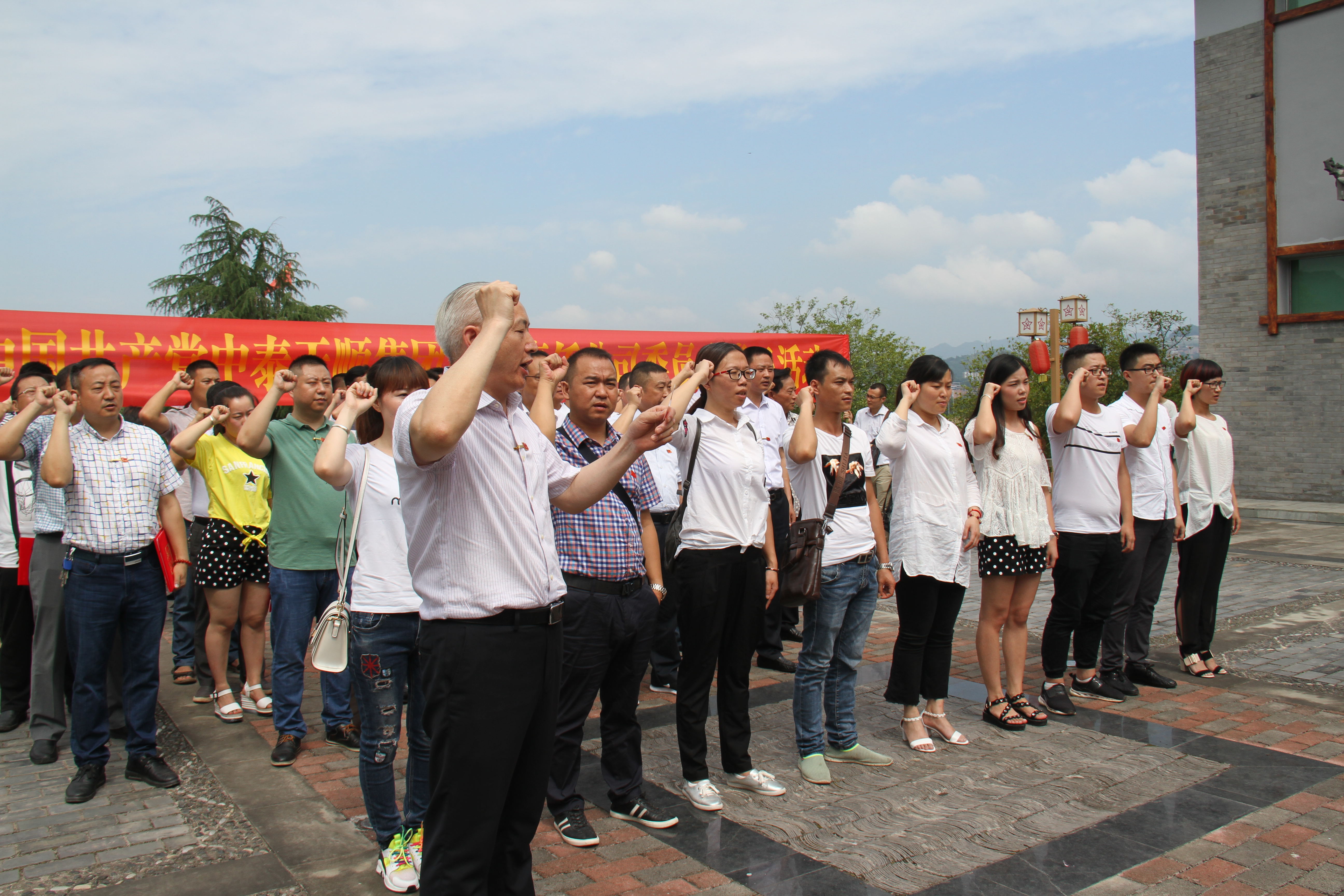 1507859586136393DB89.jpg 1507859586136393DB89.jpg